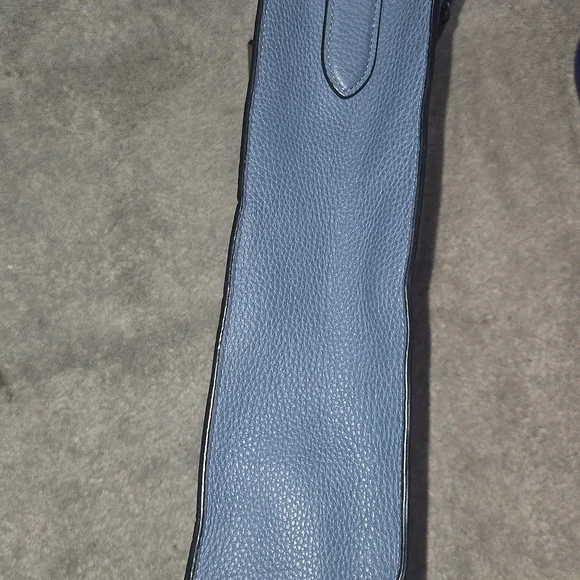 Coach Graham Structured Leather Tote - Picture 3 of 7